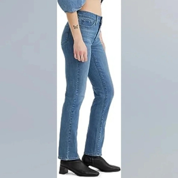 Signature by Levi Strauss & Co. Gold Label Midrise Straight Leg Jeans 6/28 - Picture 10 of 11